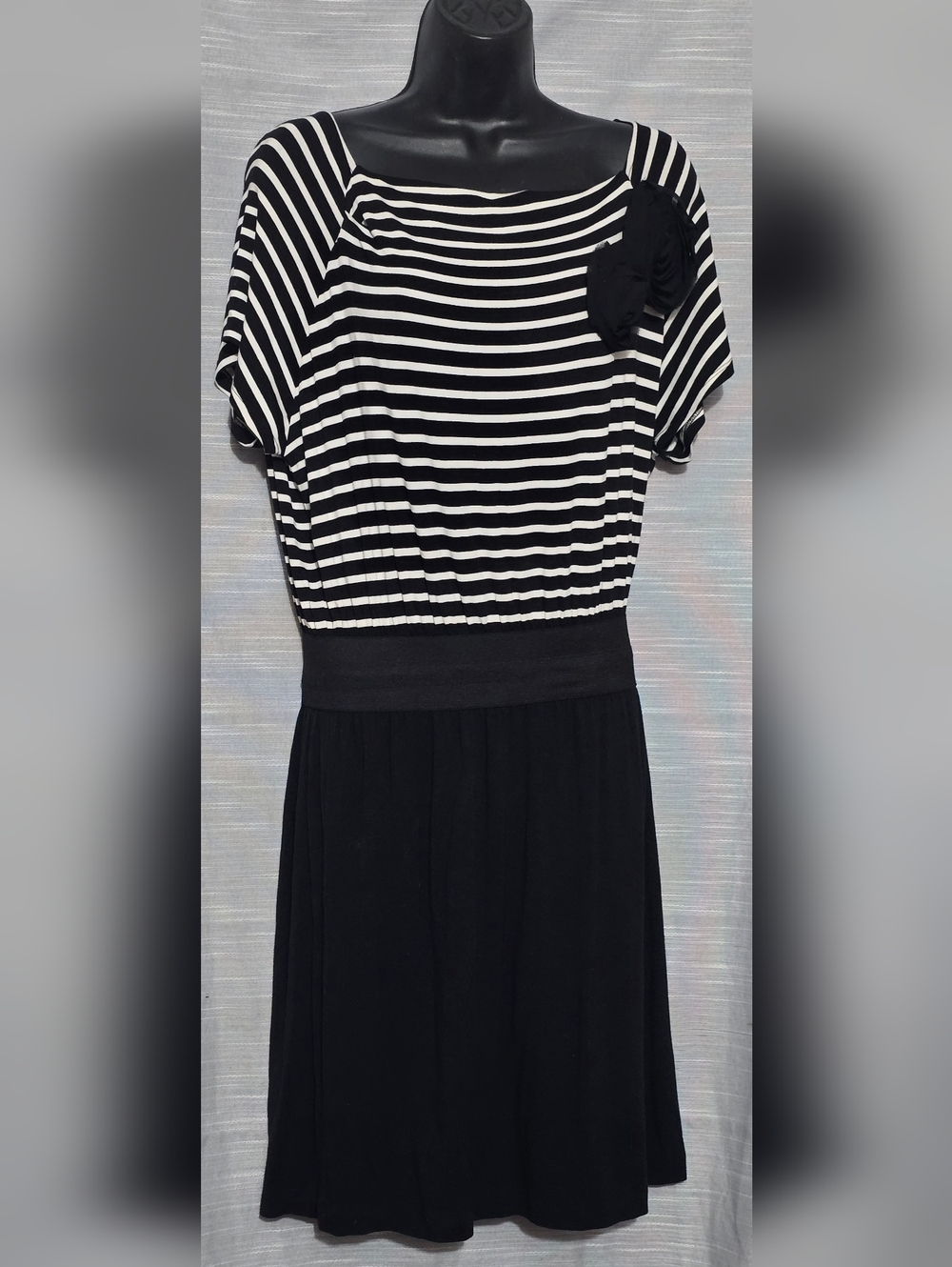 The Limited Womens Black White Striped Rosette Knit Y2K Dress Short Sleeve Small